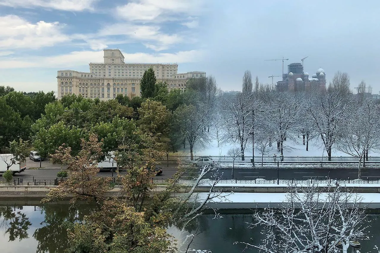 Qult - Golden Nest Apartment Bucharest